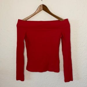Off the shoulder Aritzia shirt